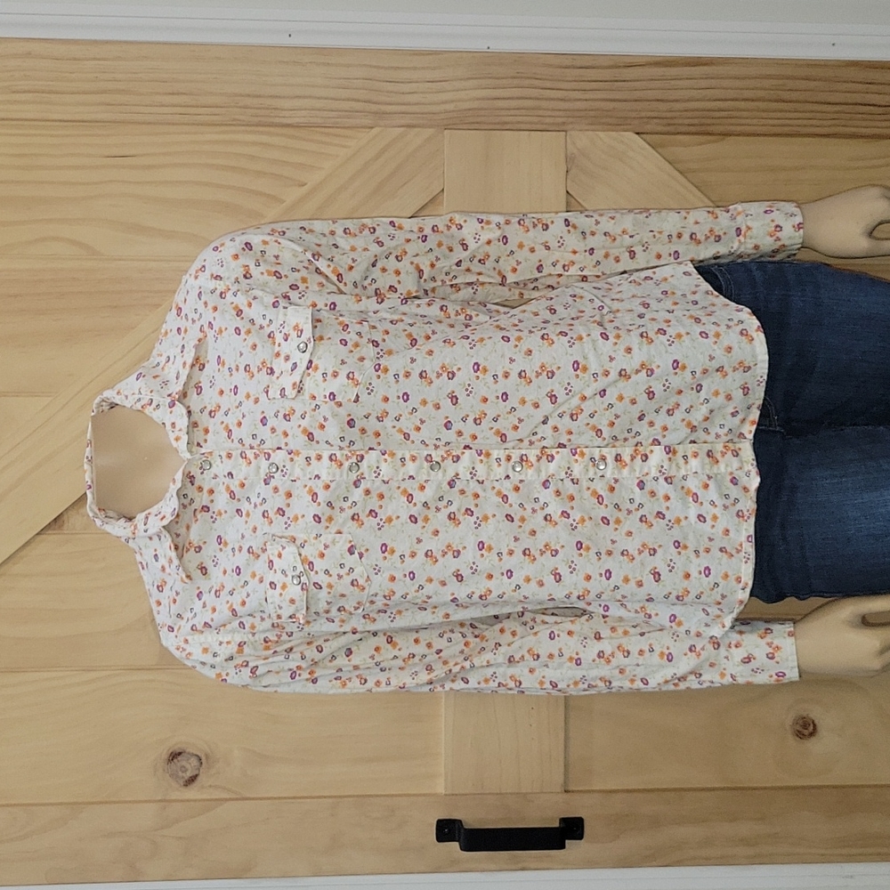 Wrancher by Wrangler | Floral Western Wear Button Up Top | Large